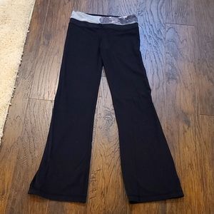 Lululemon size 6